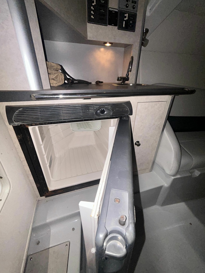 Fly By Five 30ft Baja Yacht For Sale