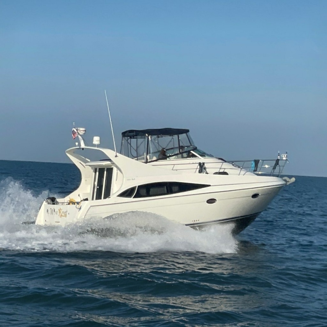 2007 Carver 360 Mariner