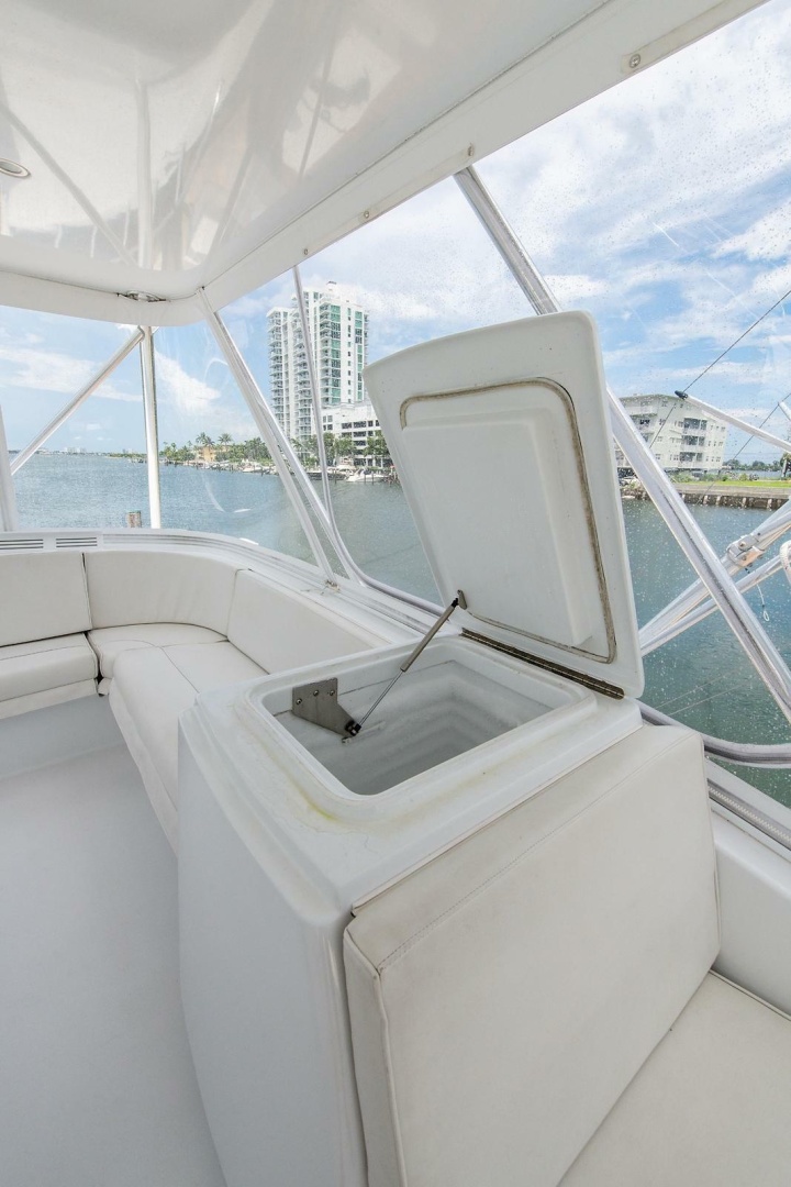 The Whiting Way 64ft Hatteras Yacht For Sale The Whiting Way 64ft Hatteras Yacht For Sale