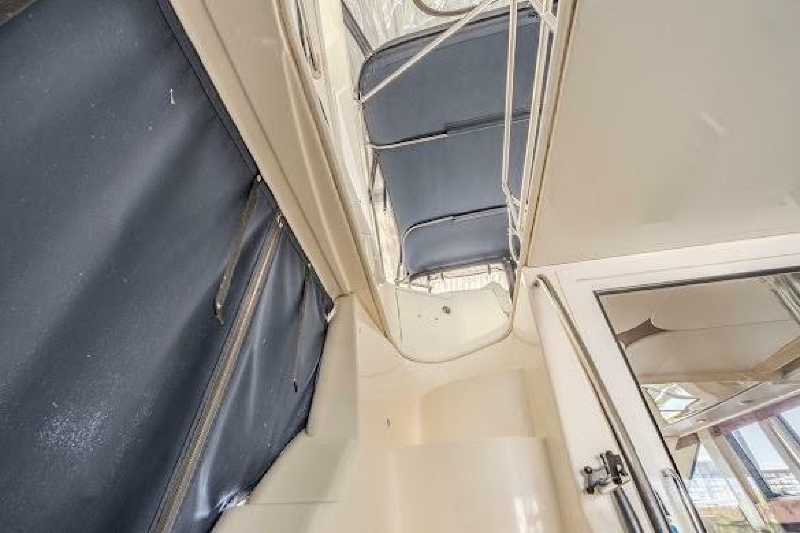 35ft Meridian Yacht For Sale 35ft Meridian Yacht For Sale