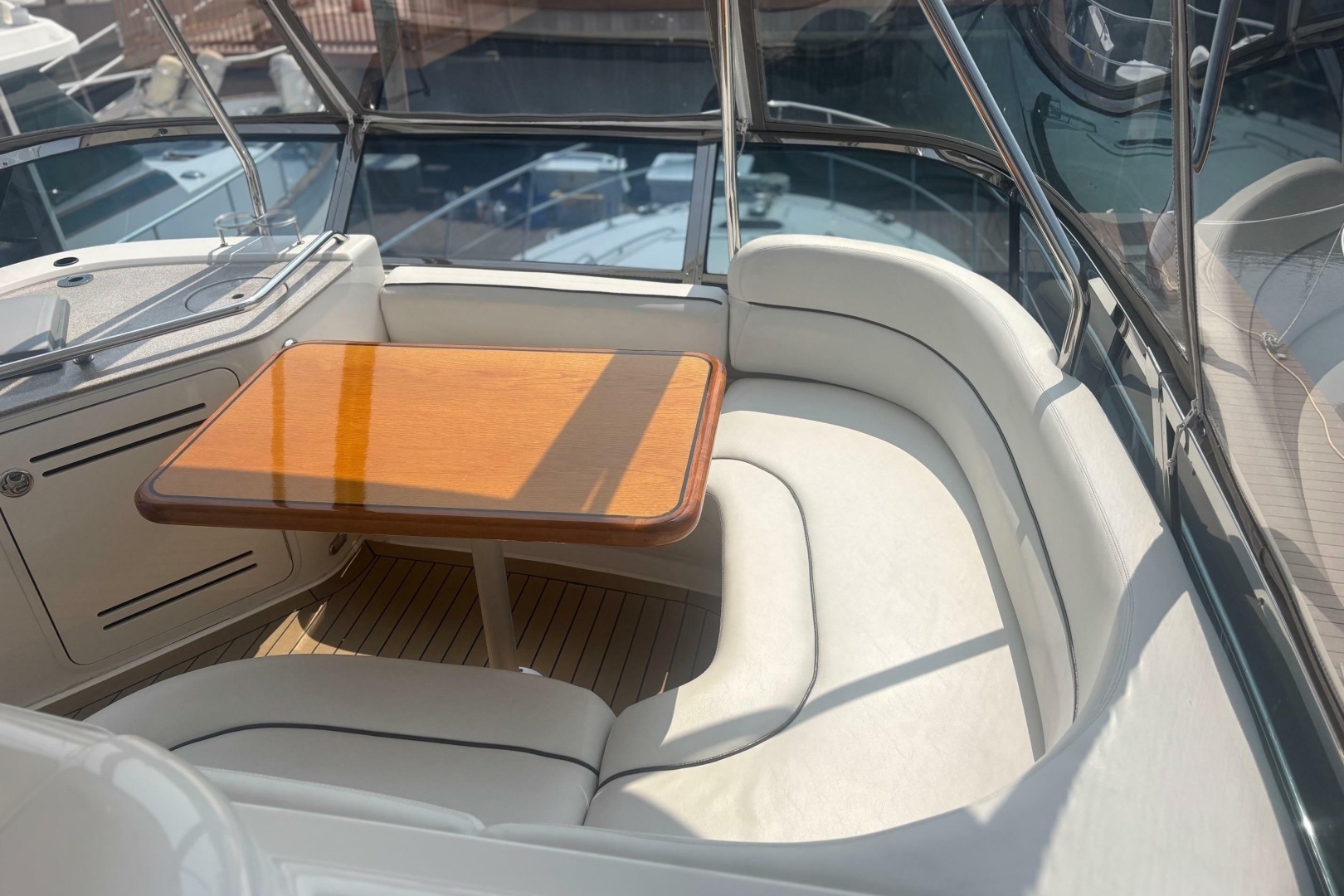 Sea Ray 52 Sedan Bridge Yacht For Sale