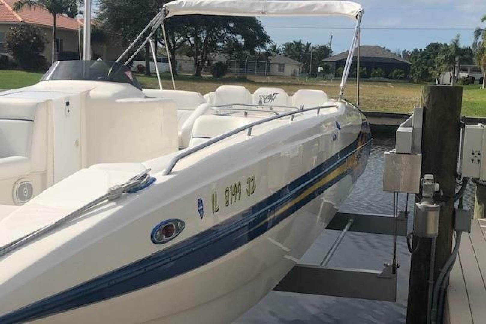 28ft Conquest Yacht For Sale