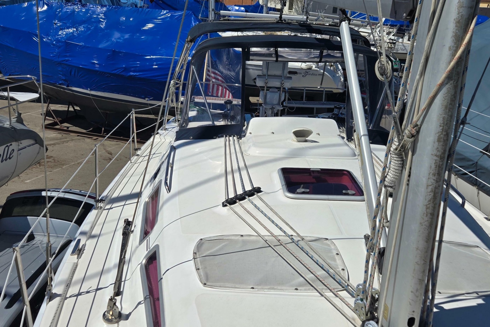NAUTI CAT 38ft Hunter Yacht For Sale NAUTI CAT 38ft Hunter Yacht For Sale