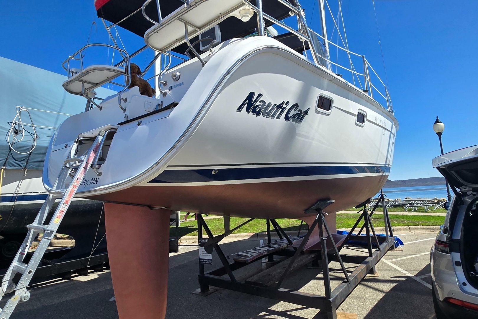 NAUTI CAT 38ft Hunter Yacht For Sale NAUTI CAT 38ft Hunter Yacht For Sale