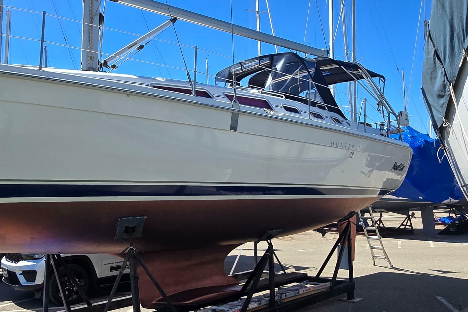 NAUTI CAT 38ft Hunter Yacht For Sale NAUTI CAT 38ft Hunter Yacht For Sale