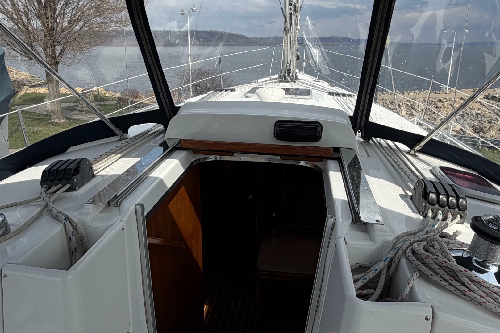 NAUTI CAT 38ft Hunter Yacht For Sale NAUTI CAT 38ft Hunter Yacht For Sale