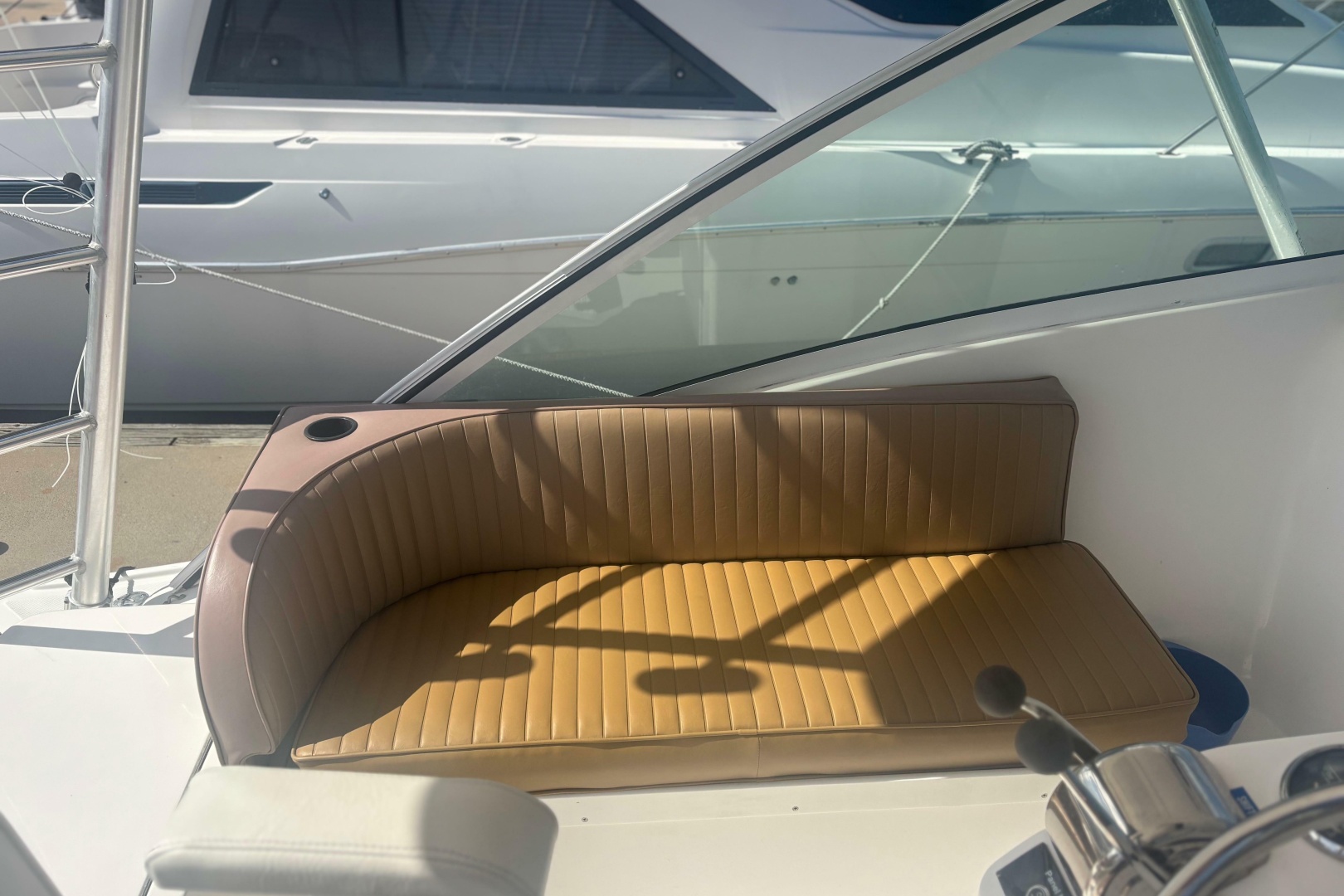 2004 Luhrs 32 Open