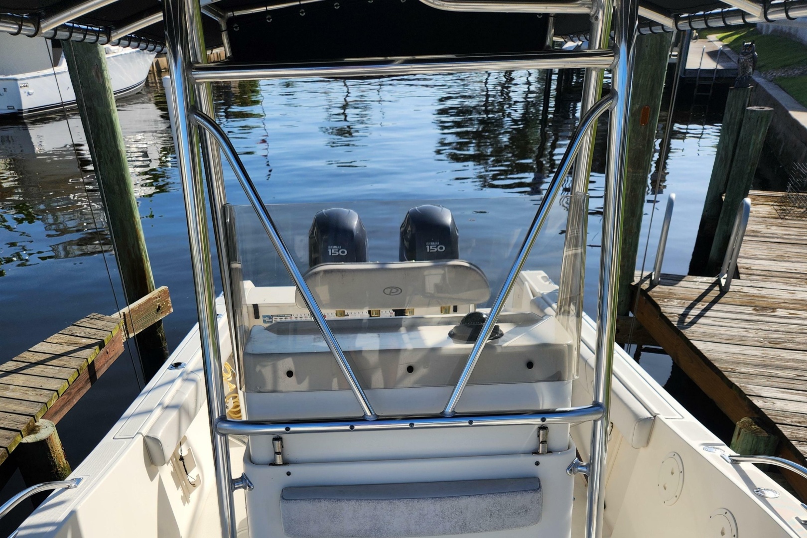 25ft Pursuit Yacht For Sale