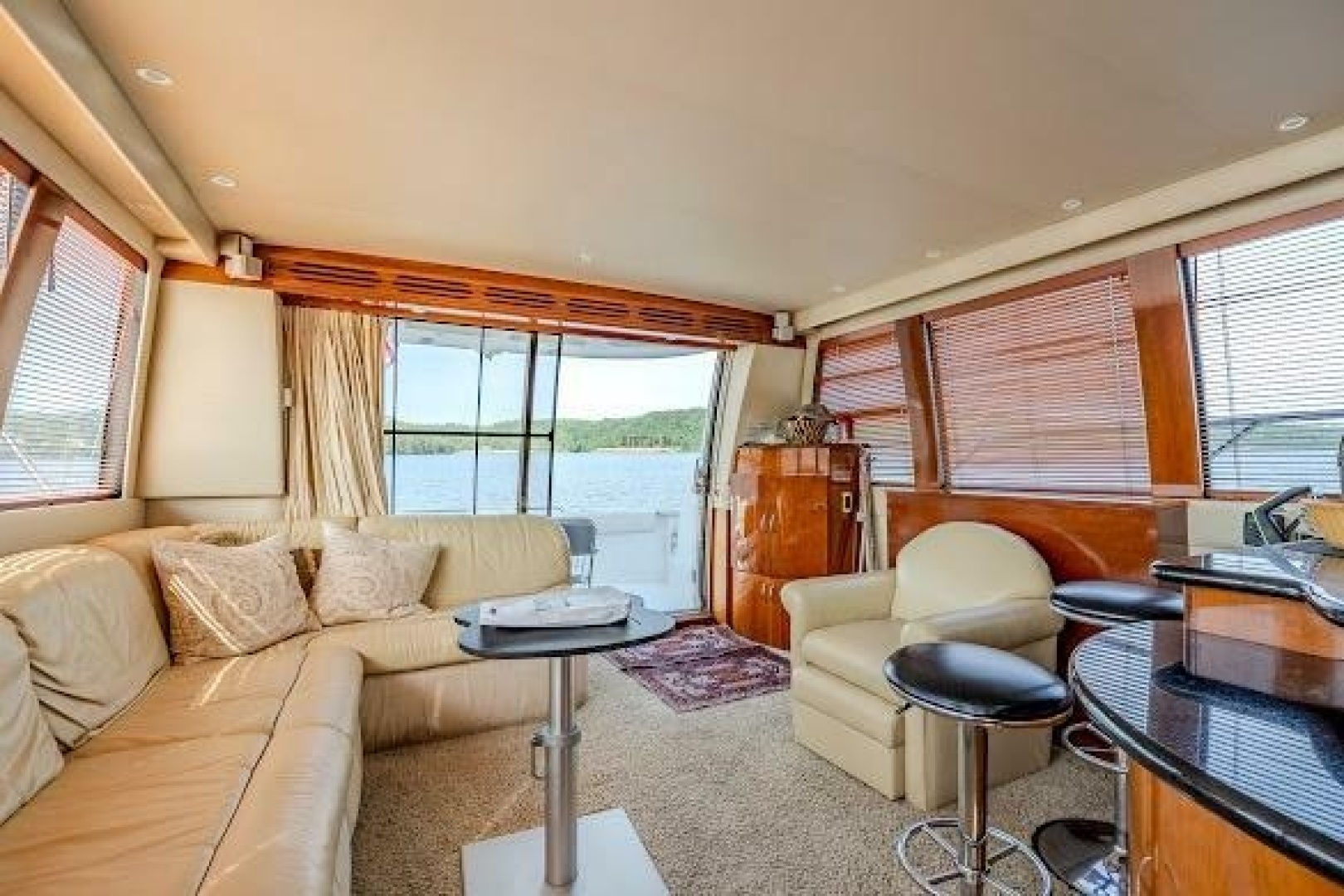 2003 Carver 570 Voyager Pilothouse