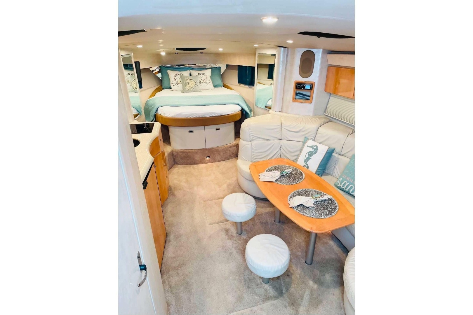 WINE DOWN 42ft Formula Yacht For Sale WINE DOWN 42ft Formula Yacht For Sale