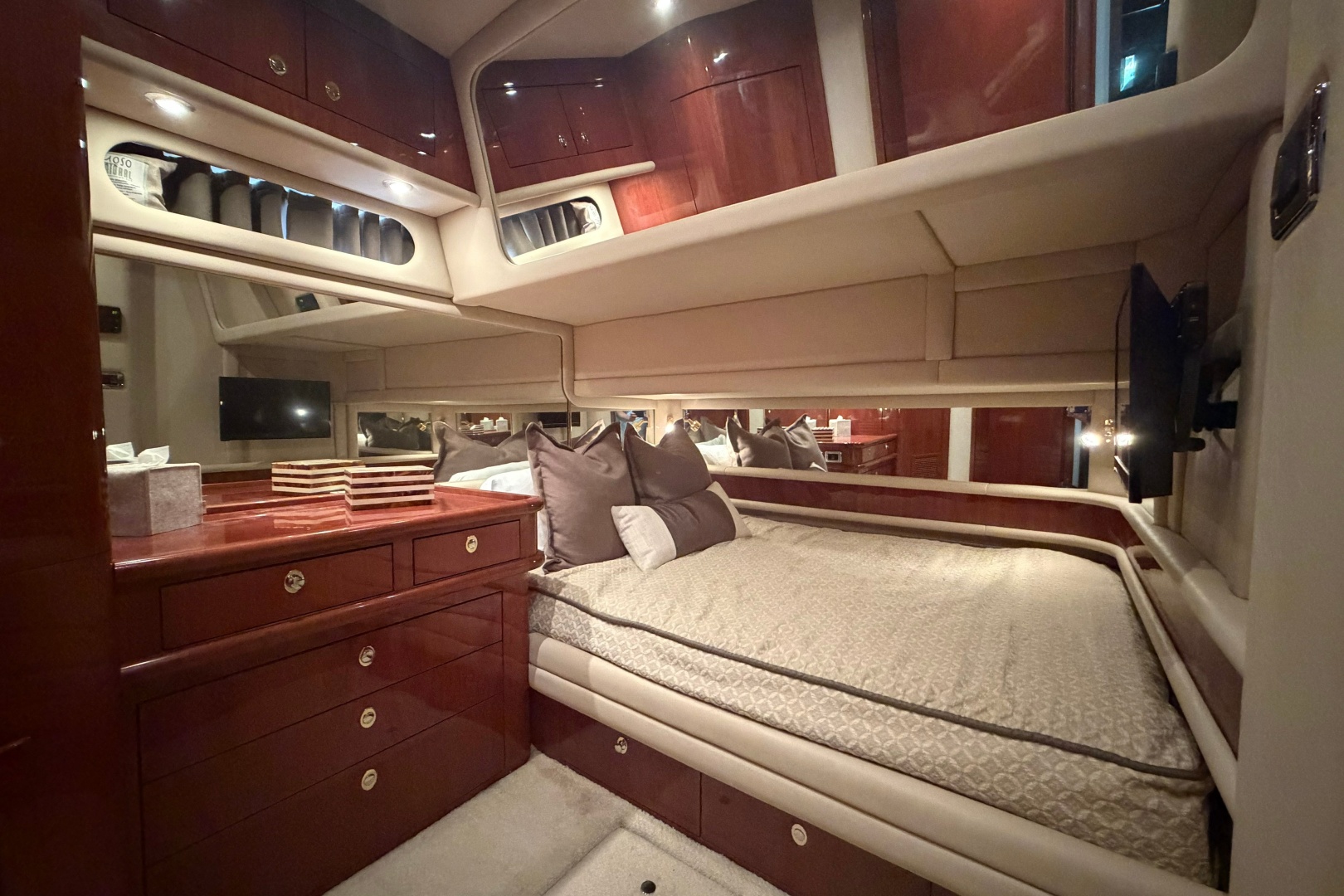GUSTO 56ft Sea Ray Yacht For Sale