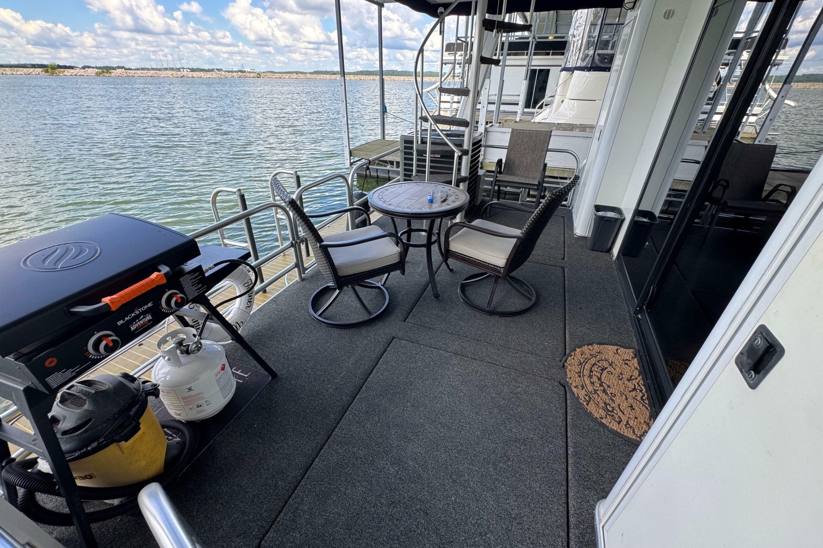 71ft Stardust Cruisers Yacht For Sale 71ft Stardust Cruisers Yacht For Sale