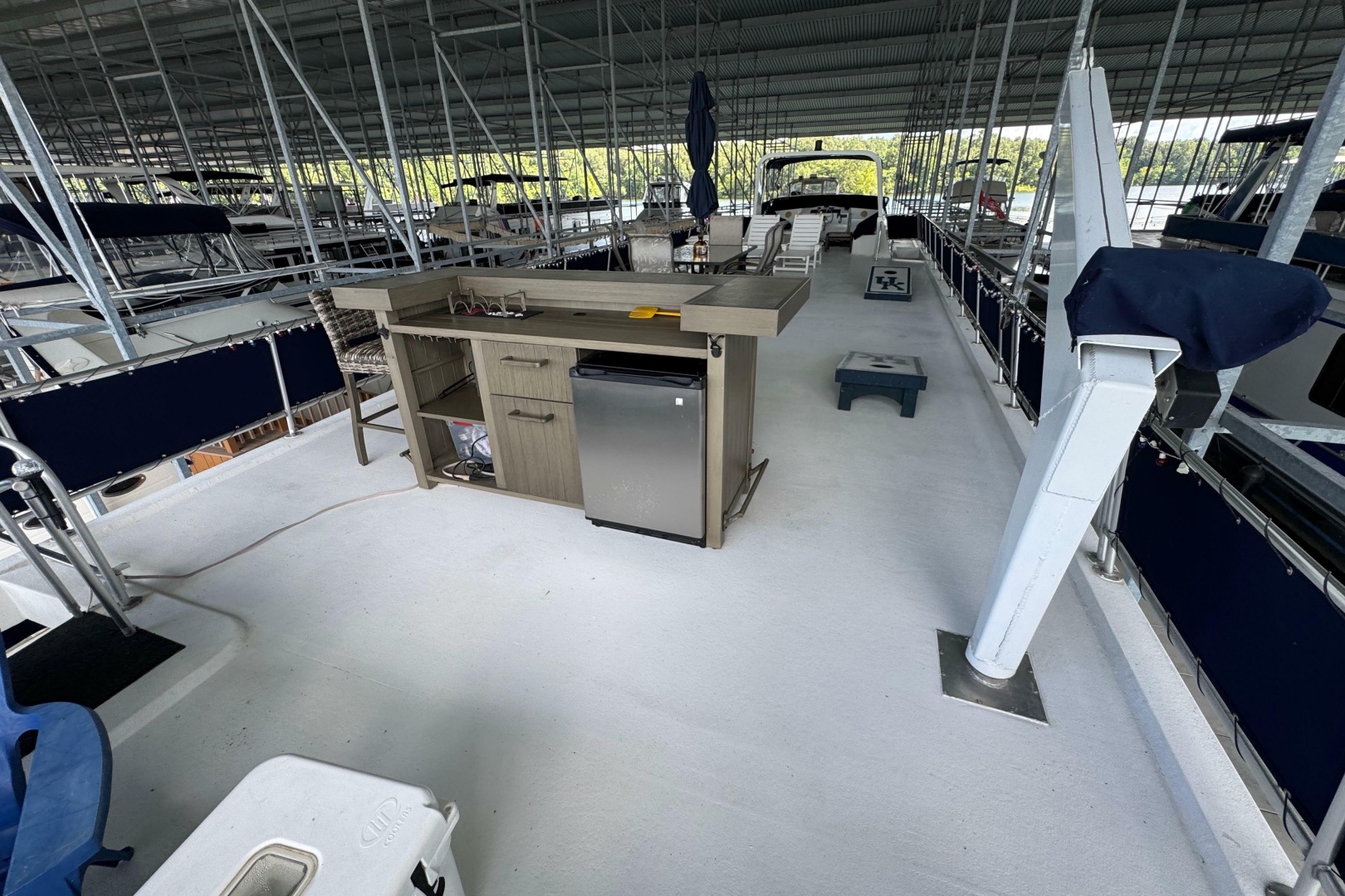 71ft Stardust Cruisers Yacht For Sale 71ft Stardust Cruisers Yacht For Sale