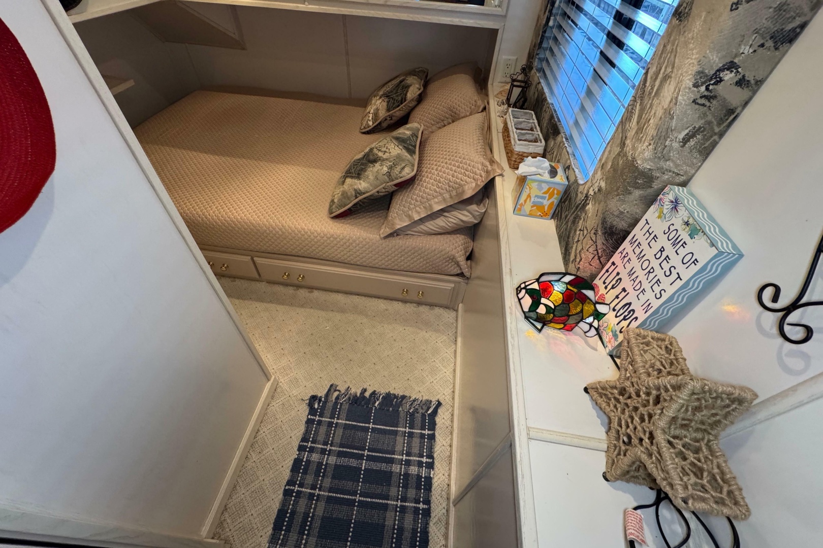 71ft Stardust Cruisers Yacht For Sale 71ft Stardust Cruisers Yacht For Sale