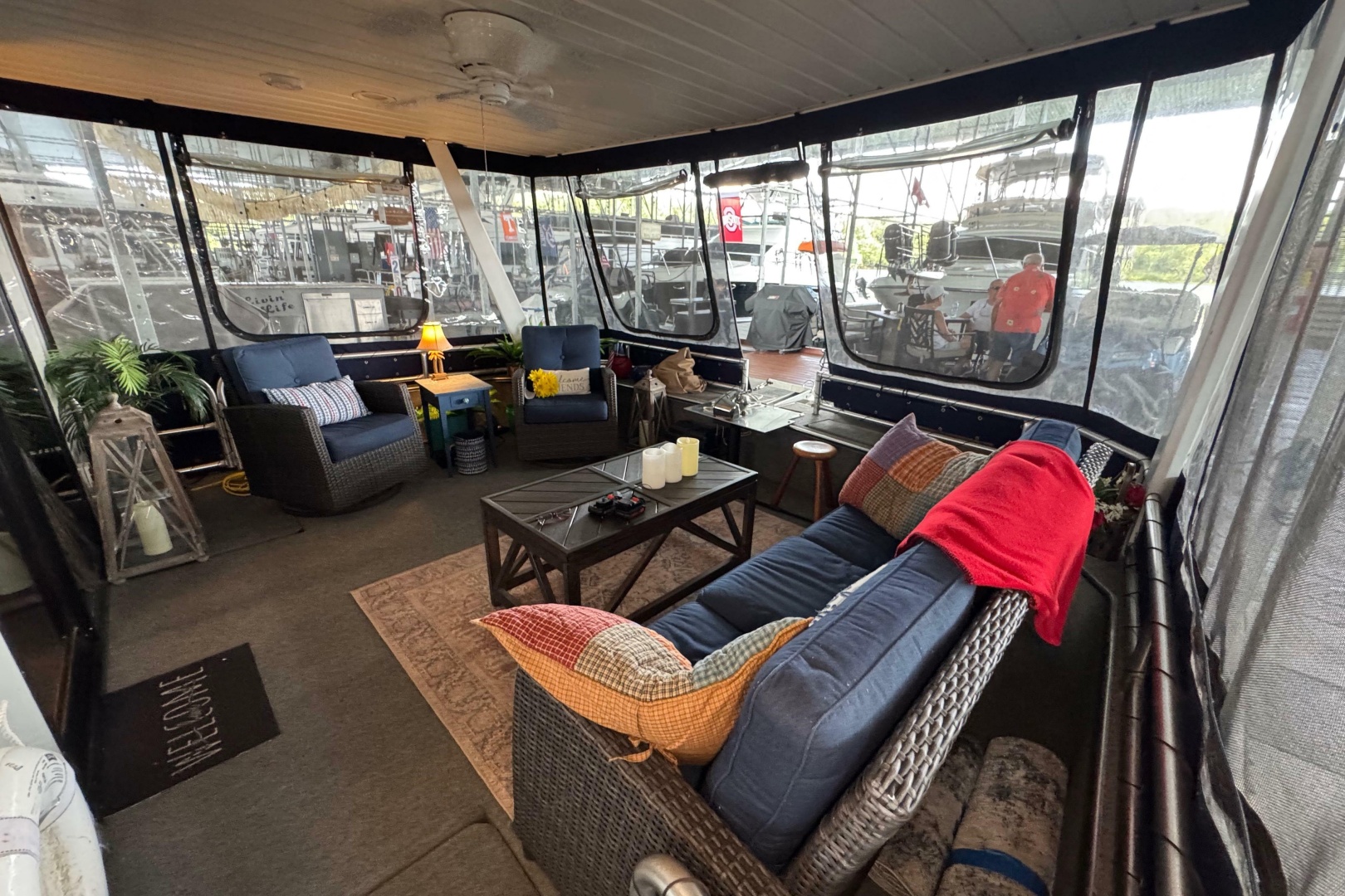 71ft Stardust Cruisers Yacht For Sale 71ft Stardust Cruisers Yacht For Sale