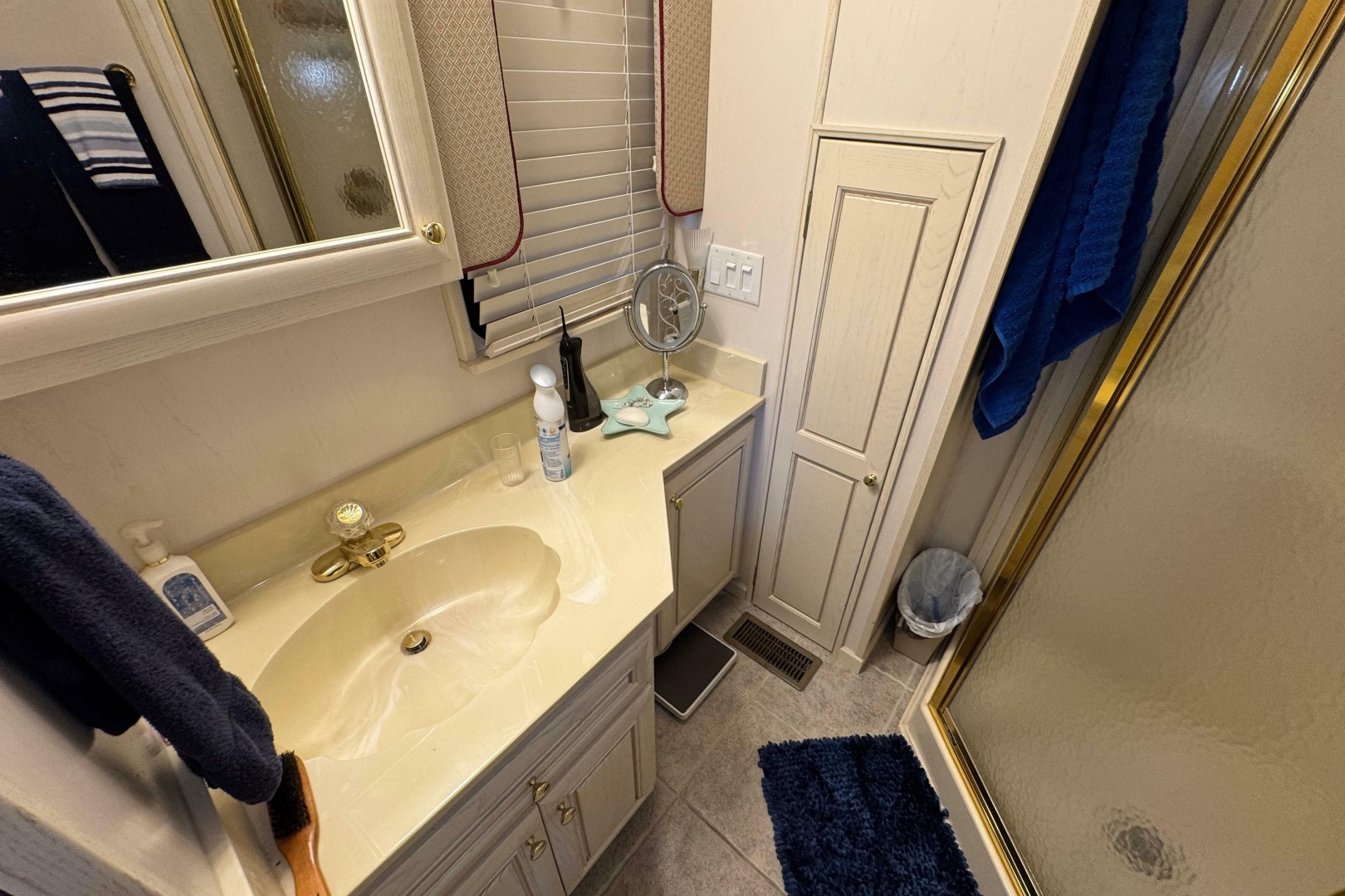 71ft Stardust Cruisers Yacht For Sale 71ft Stardust Cruisers Yacht For Sale