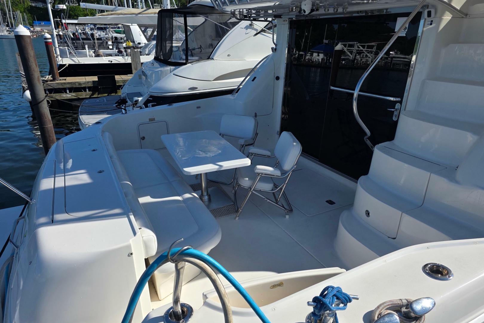 2002 Sea Ray 560 Sedan Bridge