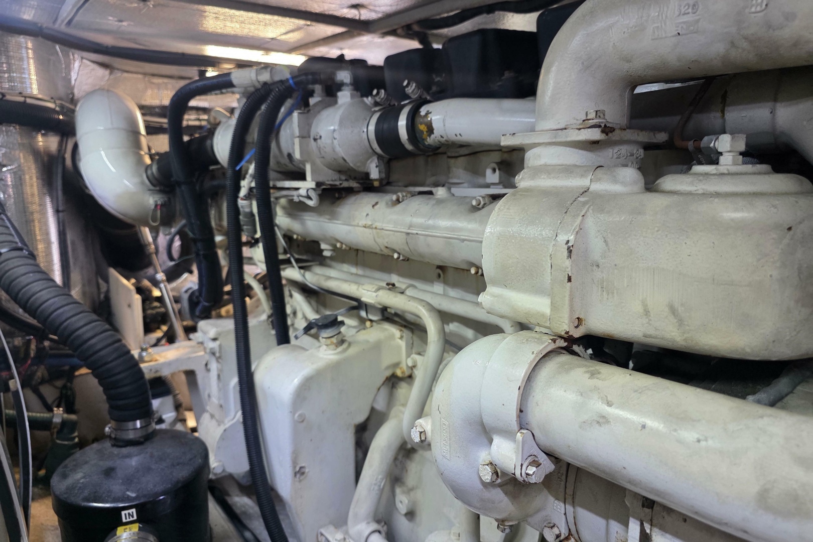 Sea Ray 560 Sedan Bridge — VTL - Photo 117