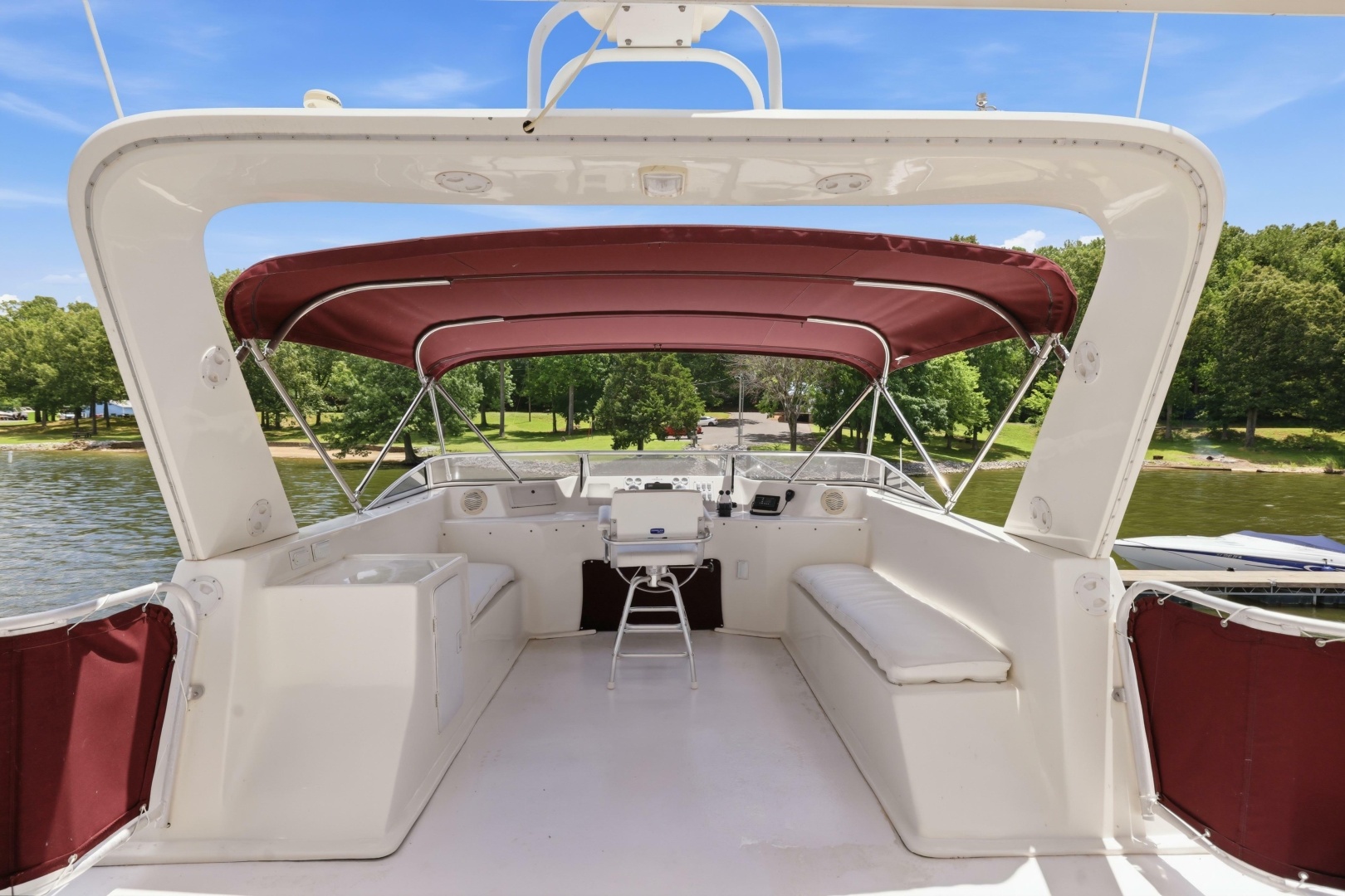 NO GUTS NO STORY 75ft Sumerset Yacht For Sale
