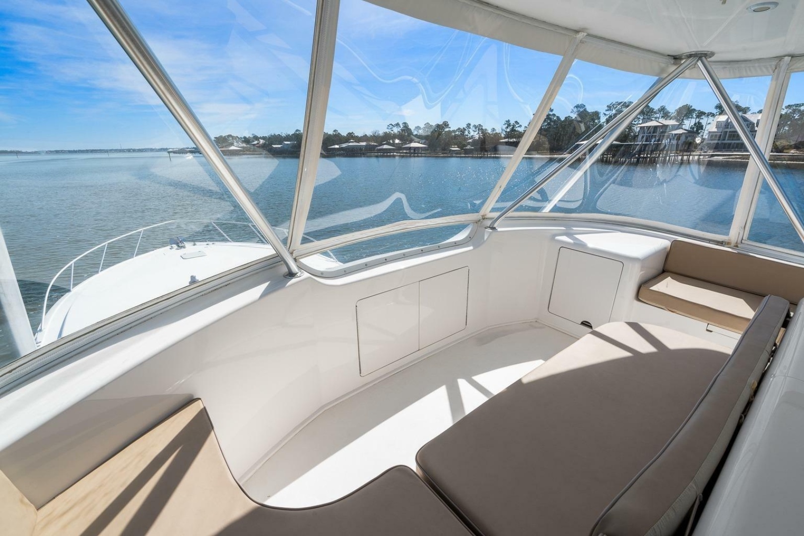 Viking 61 Convertible — OUTTA LINE - Photo 15