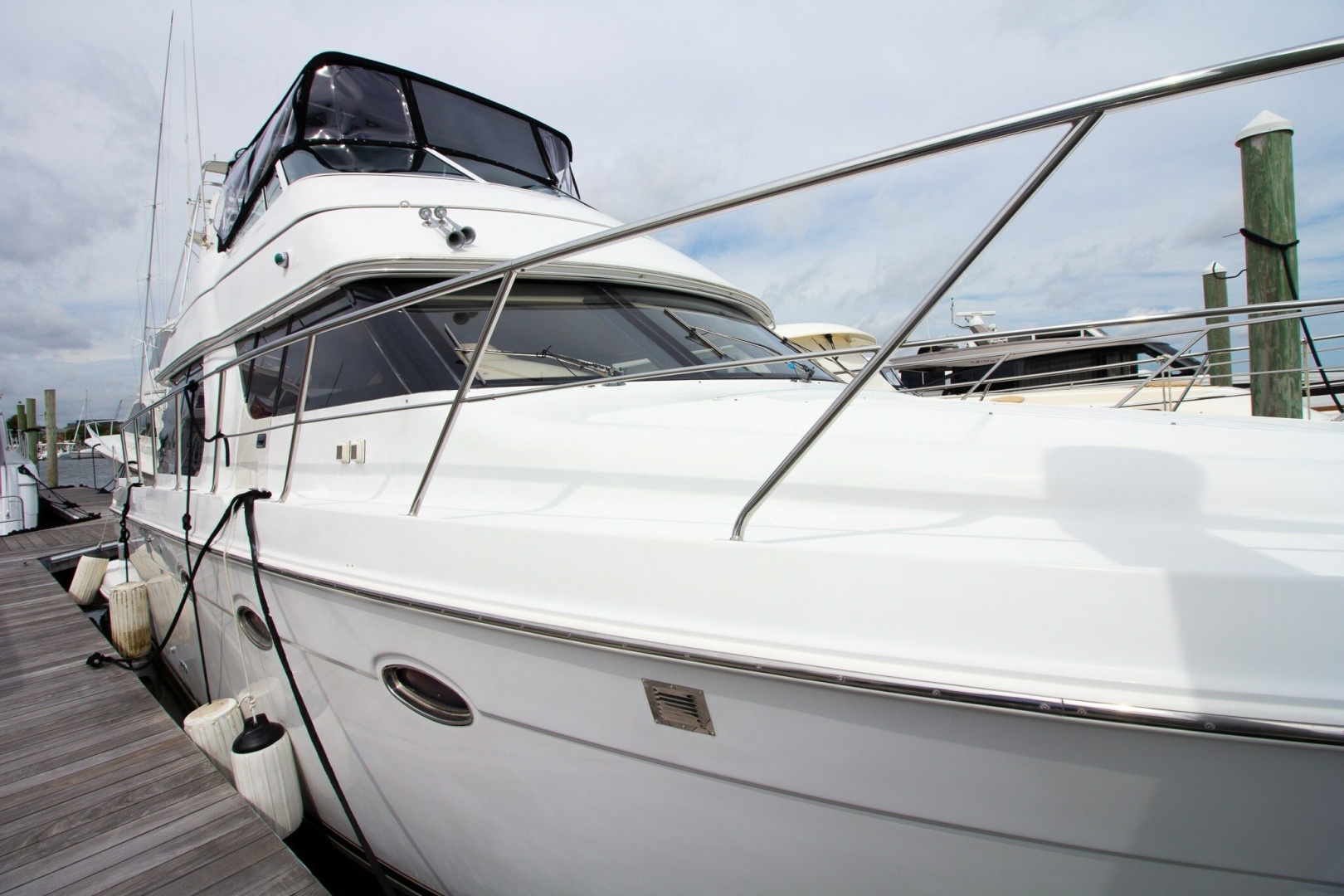 45ft Carver Yacht For Sale