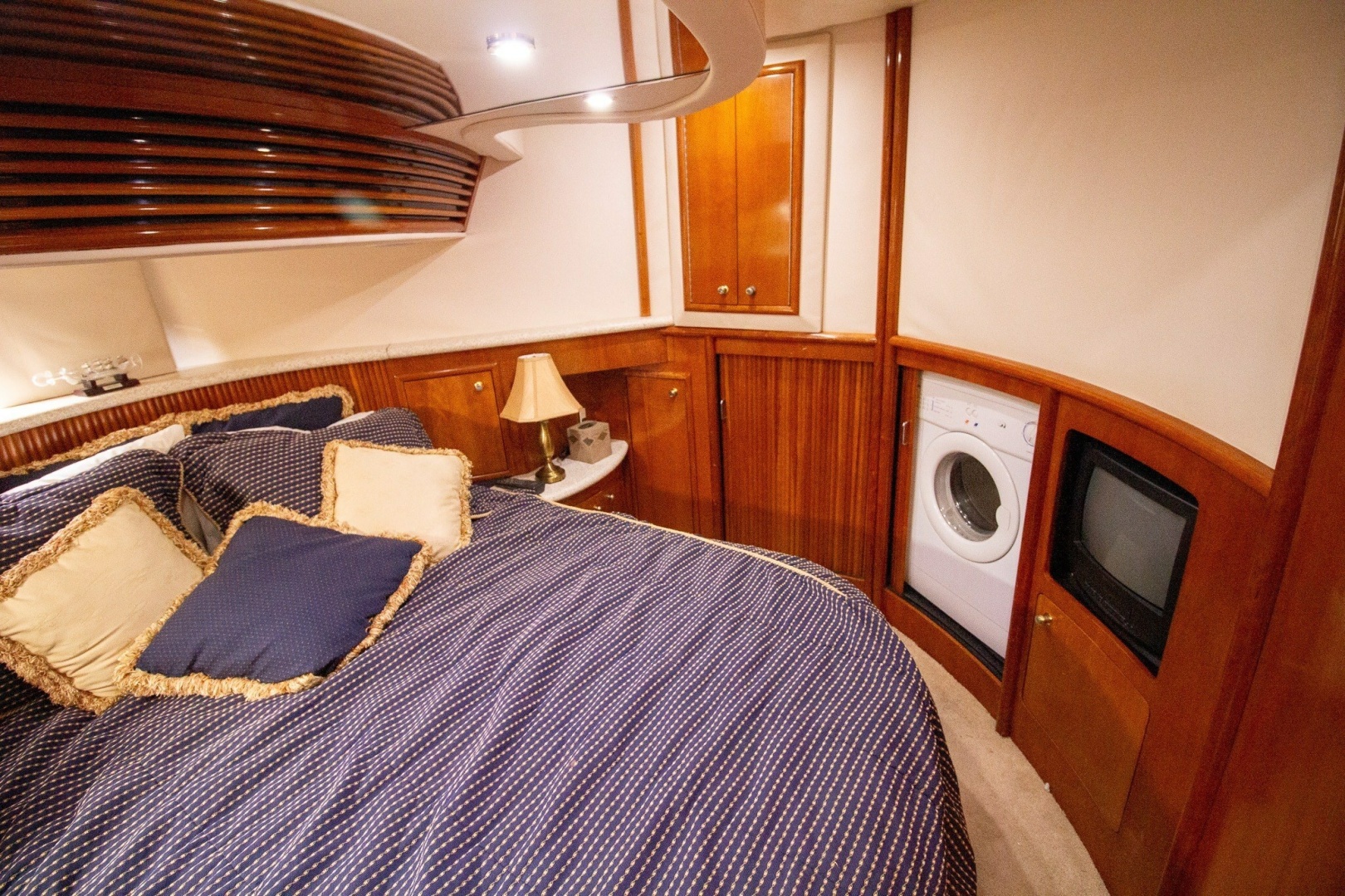 45ft Carver Yacht For Sale