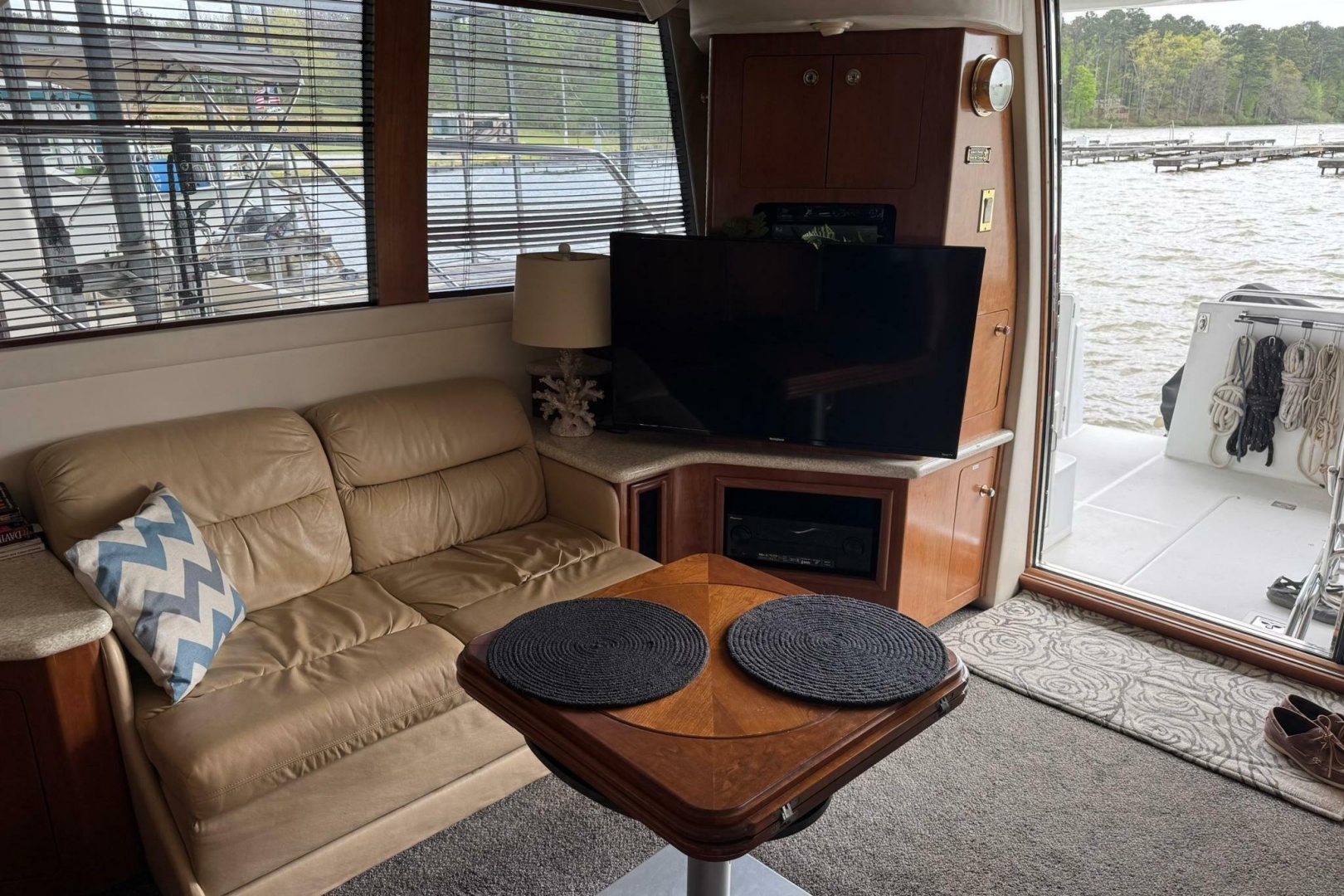 CHILLIN THE MOST 45ft Carver Yacht For Sale CHILLIN THE MOST 45ft Carver Yacht For Sale
