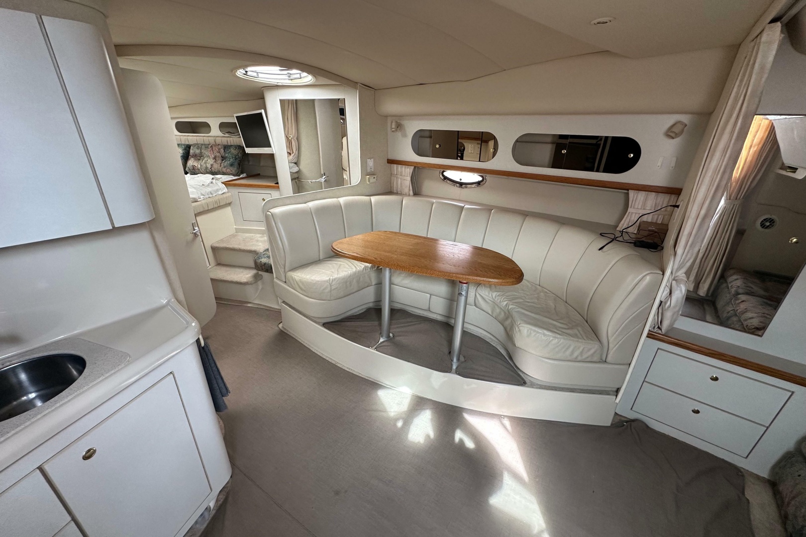 35ft Cruisers Yachts Yacht For Sale