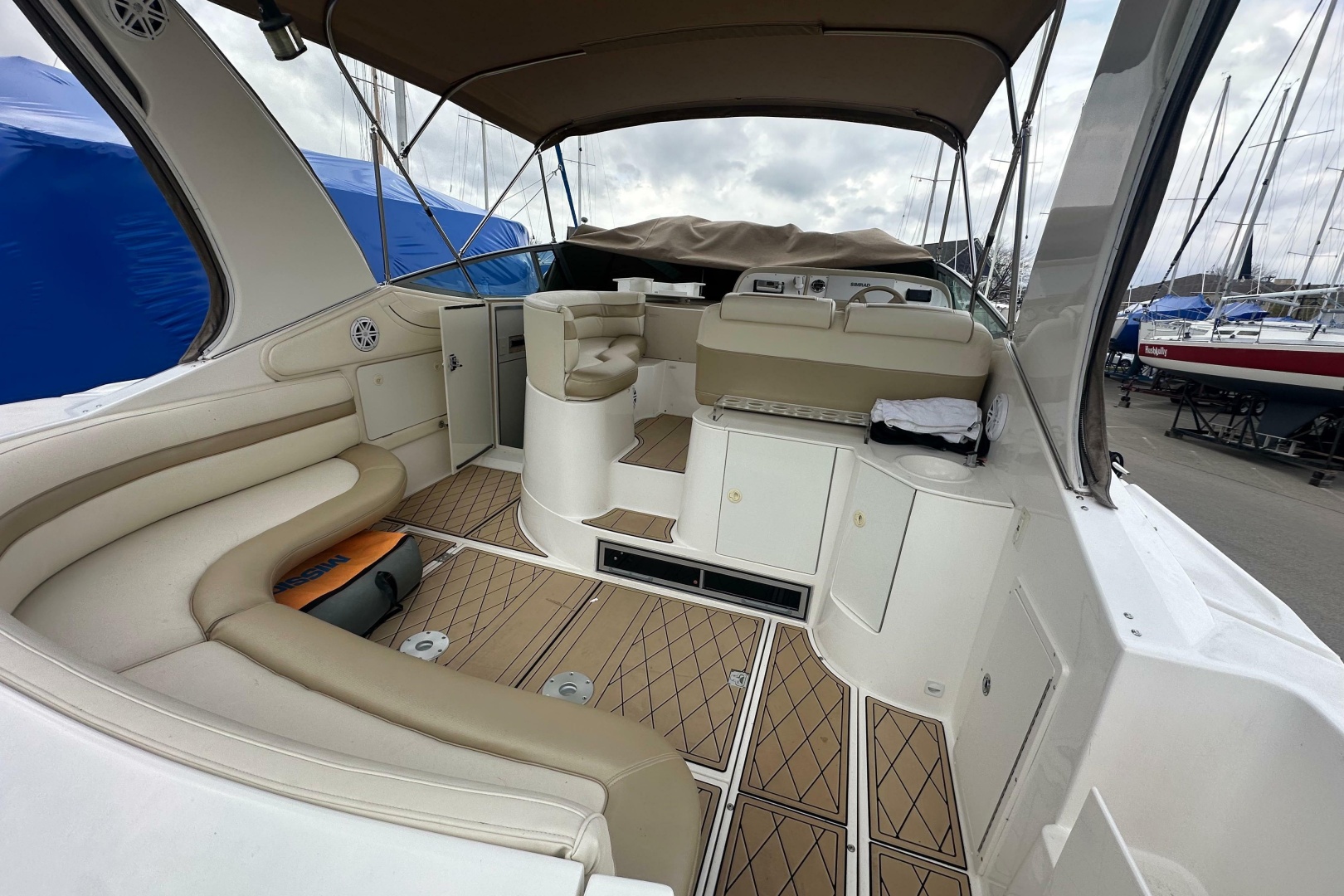 35ft Cruisers Yachts Yacht For Sale