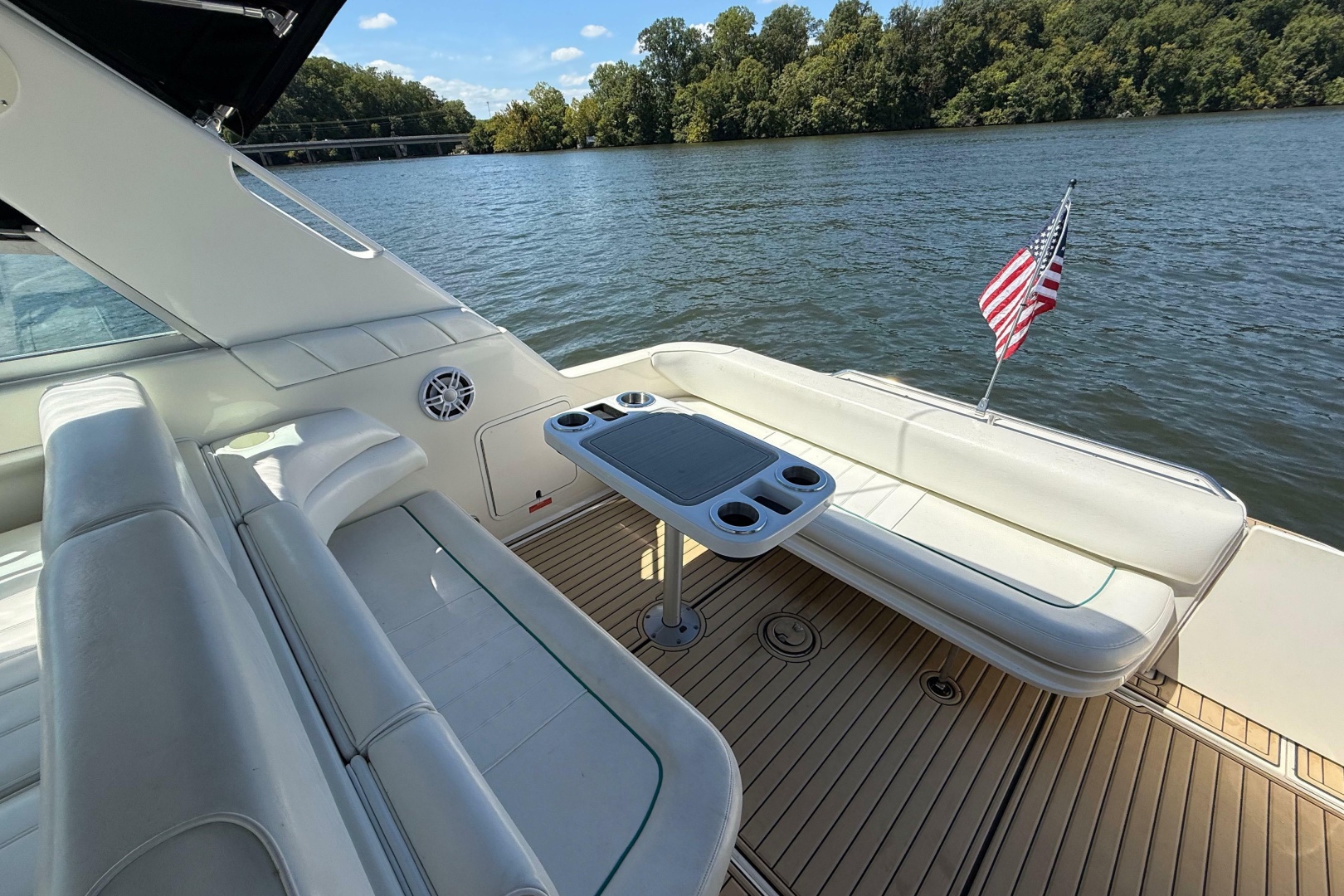 33ft Sea Ray Yacht For Sale
