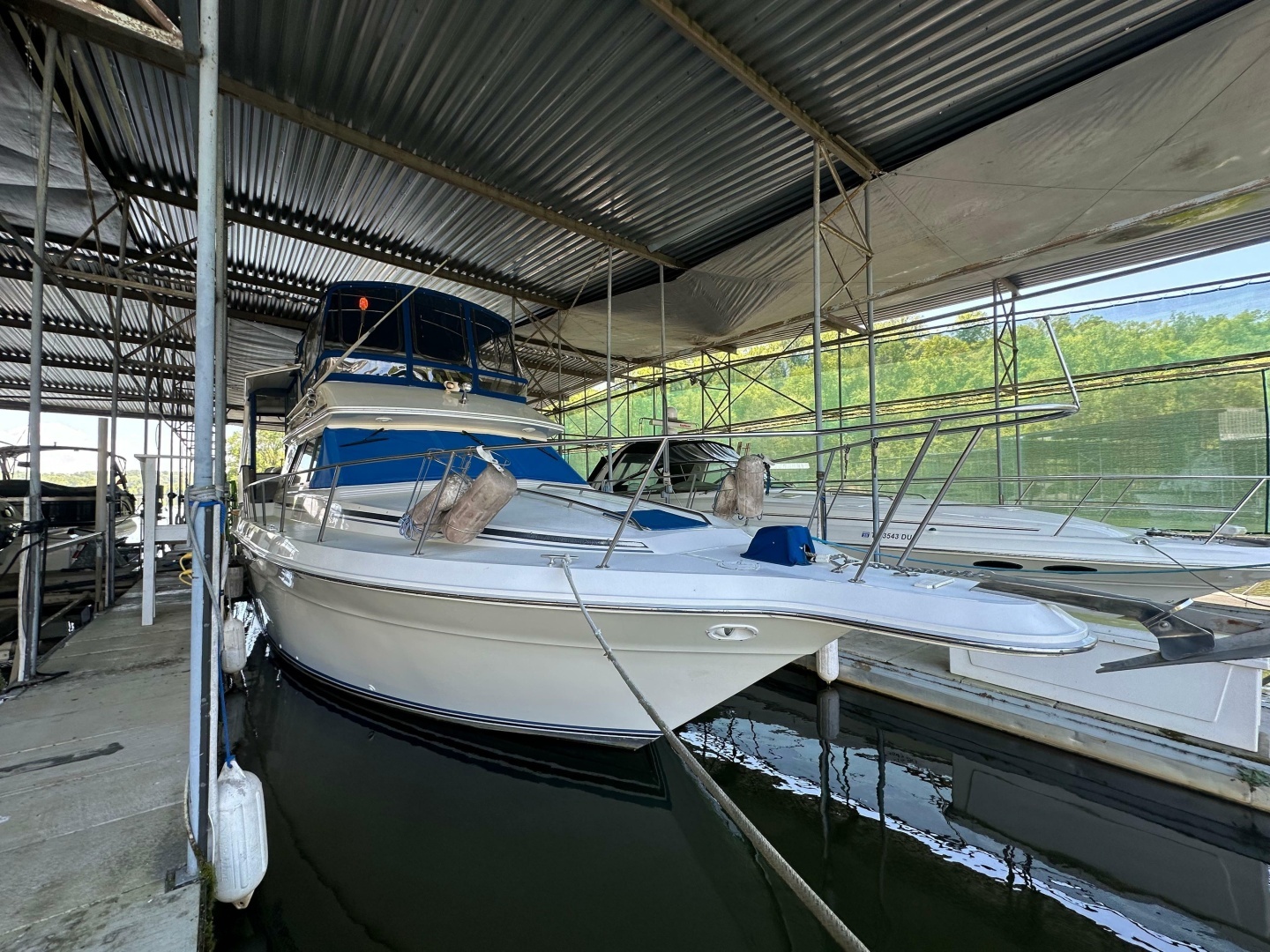 1991 Sea Ray 380 Aft Cabin