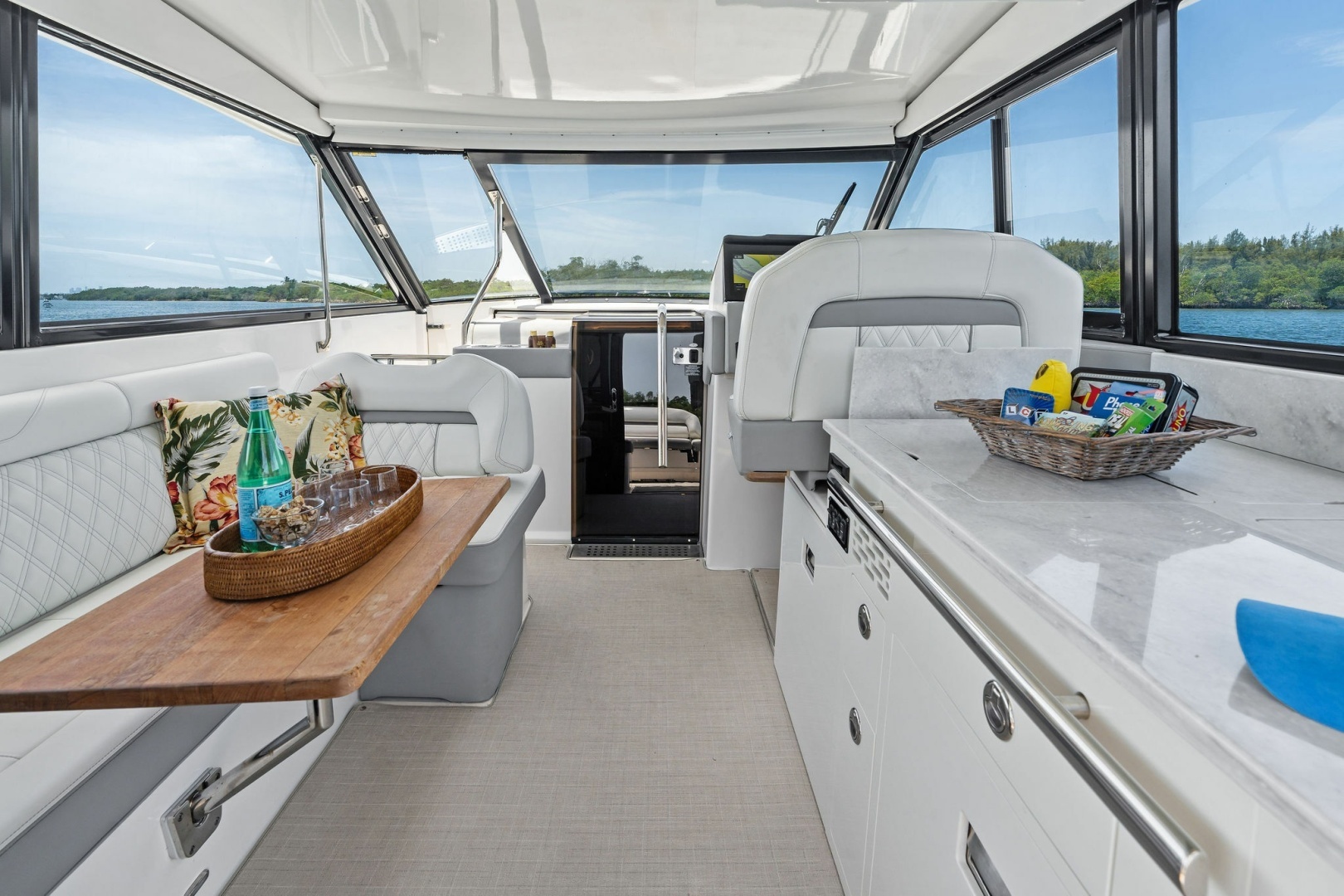 Regal 36 XO Yacht For Sale