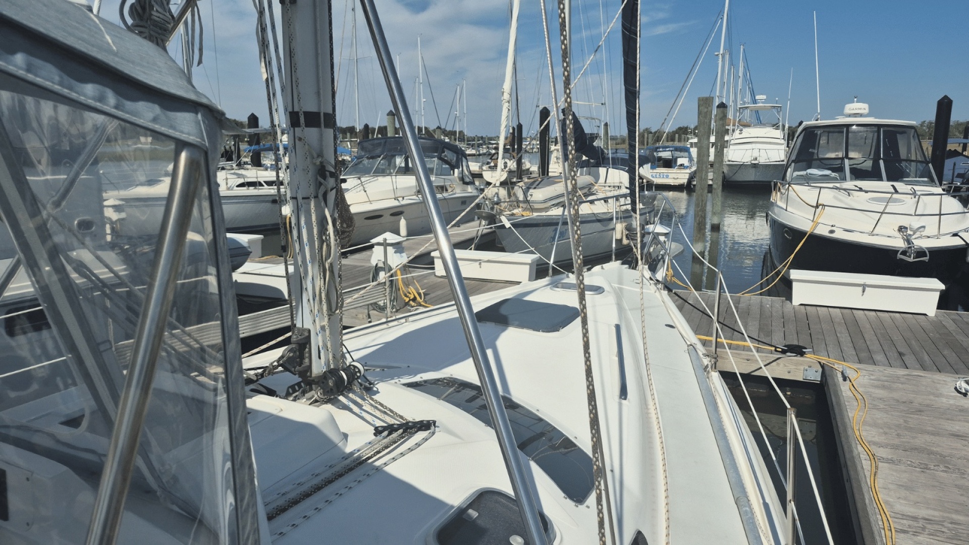 Paws amp Chill 42ft Hunter Yacht For Sale Paws amp Chill 42ft Hunter Yacht For Sale