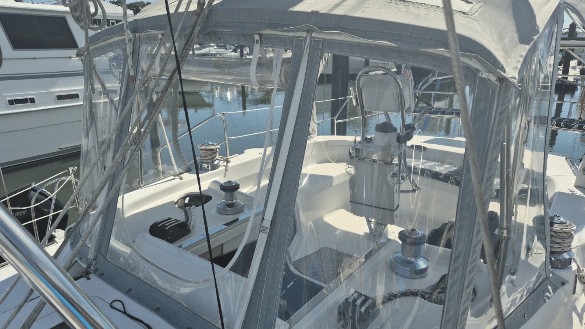 Paws amp Chill 42ft Hunter Yacht For Sale Paws amp Chill 42ft Hunter Yacht For Sale