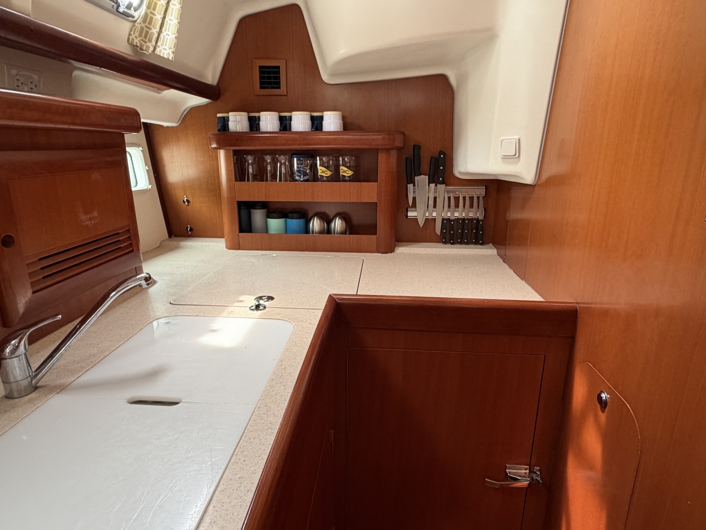 2007 Beneteau 423