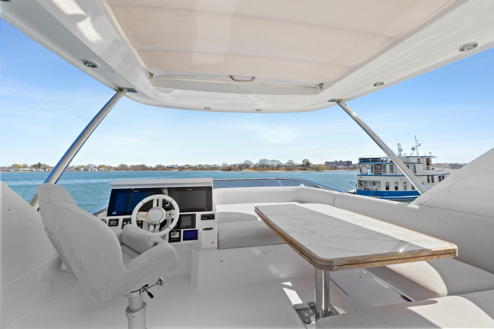 Azimut 50 FLYBRIDGE Yacht For Sale
