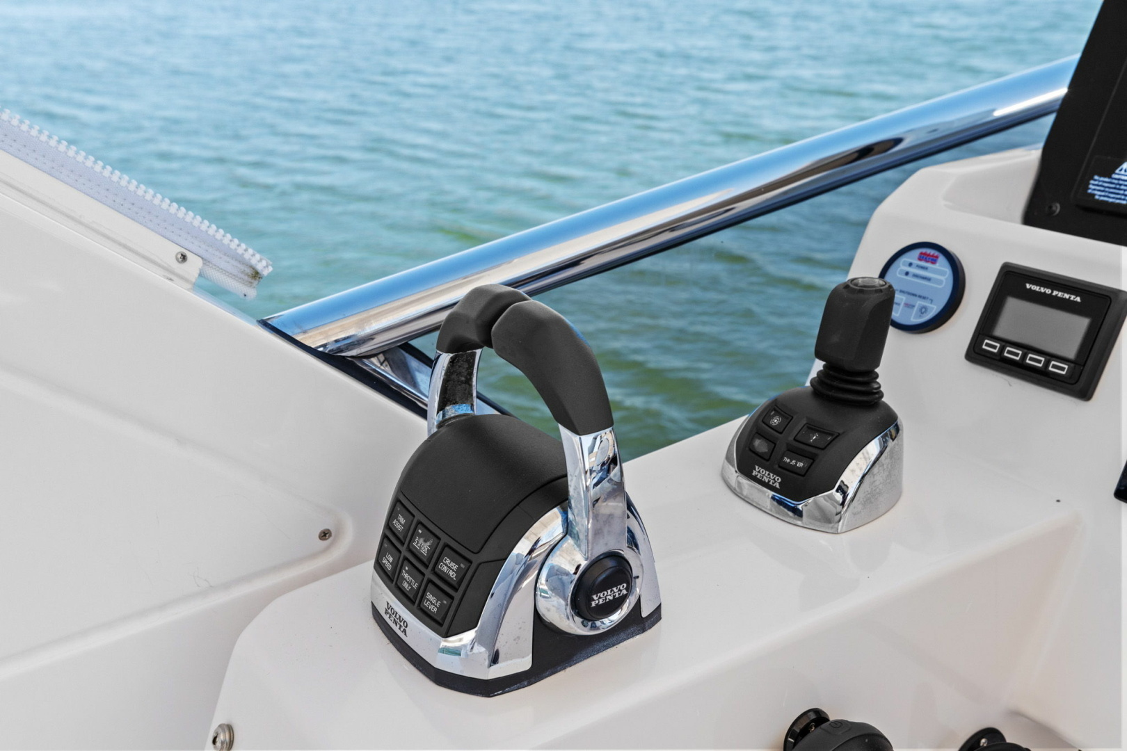 Azimut 50 FLYBRIDGE Yacht For Sale