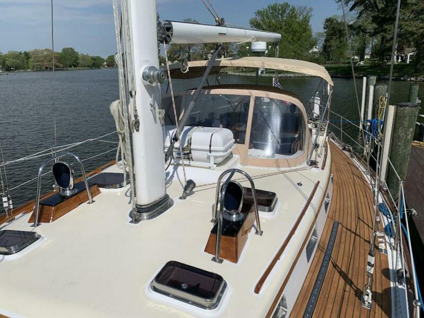 BRISE DE MER 53ft Little Harbor Yacht For Sale