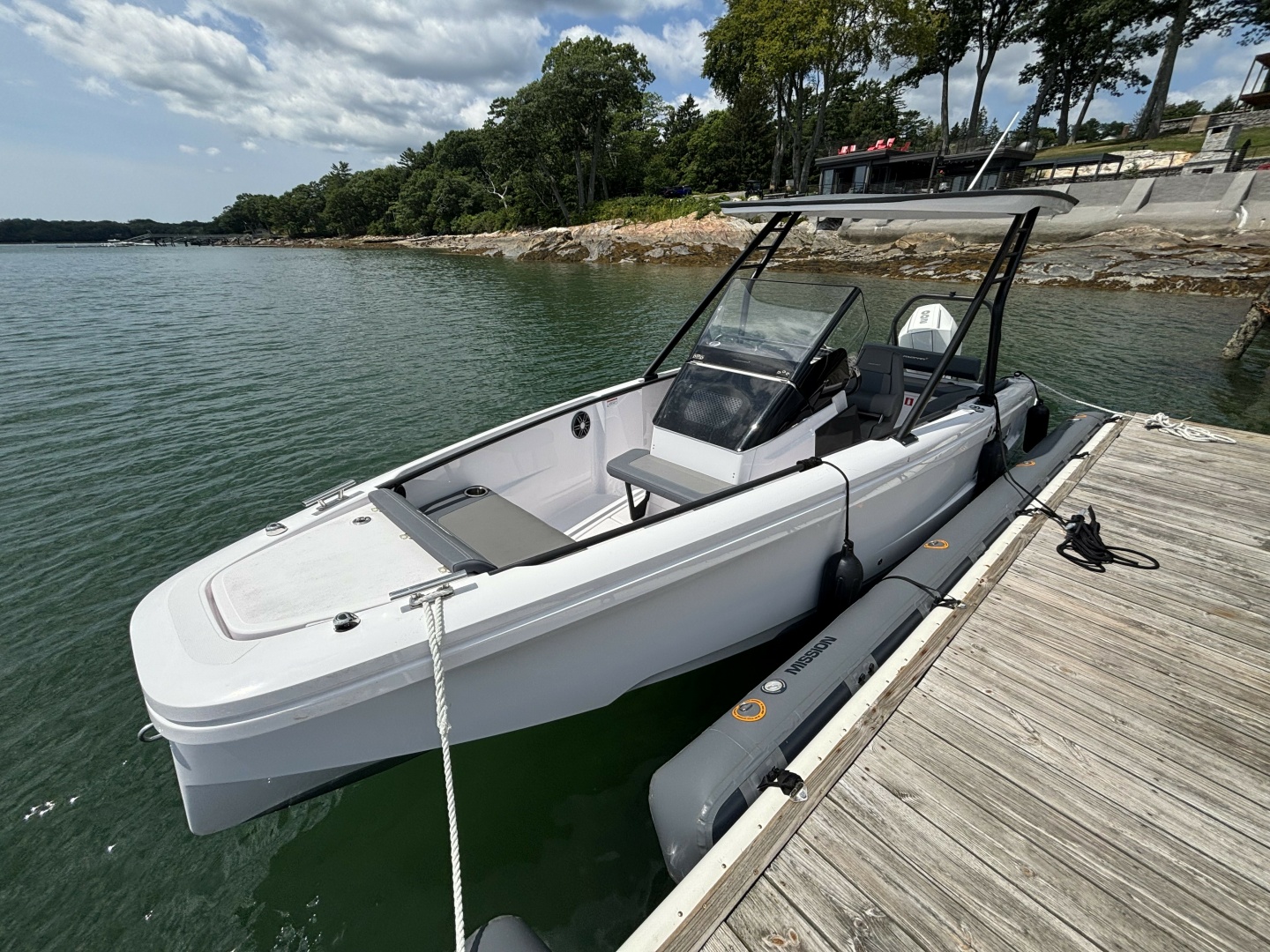 2022 Axopar 22 T-Top