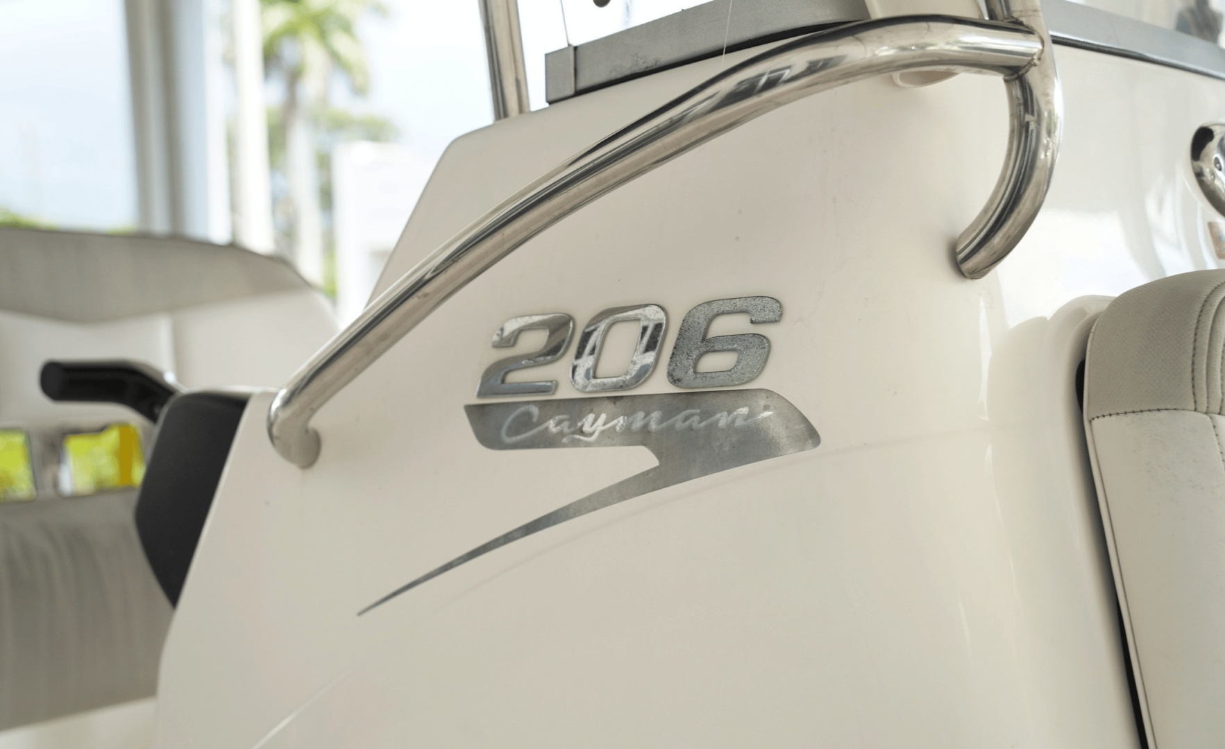 2014 Robalo Cayman 206