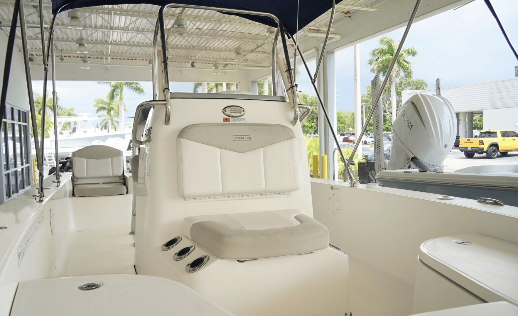 20ft Robalo Yacht For Sale