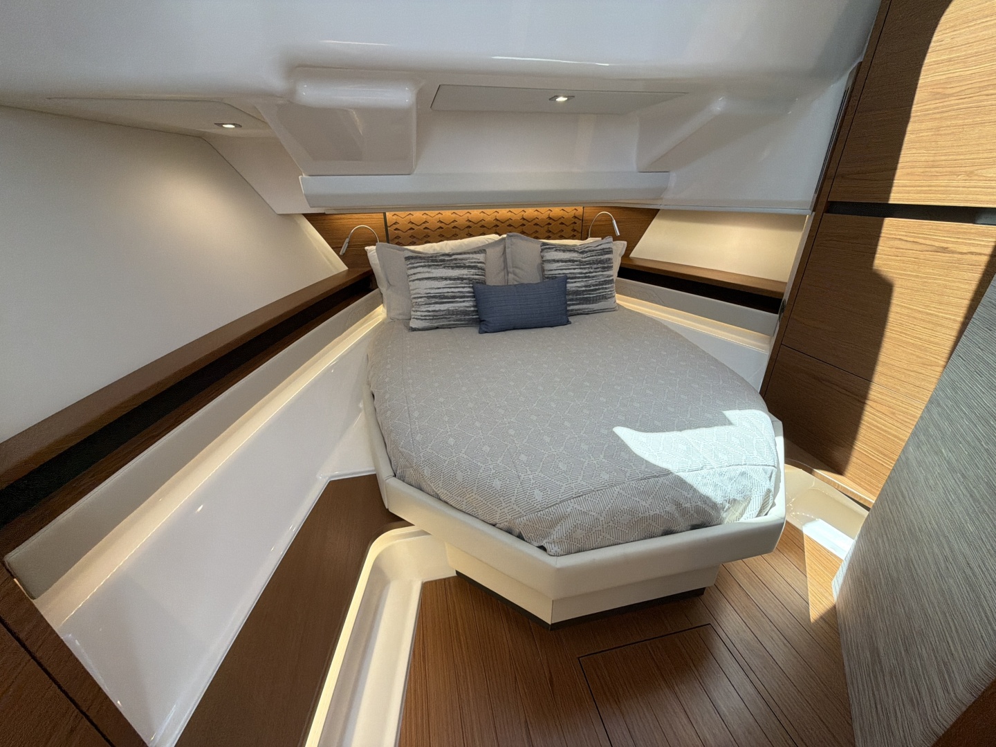 SASSY THREE 48ft Tiara Yachts Yacht For Sale