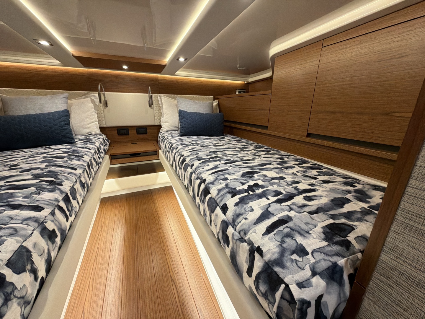 SASSY THREE 48ft Tiara Yachts Yacht For Sale