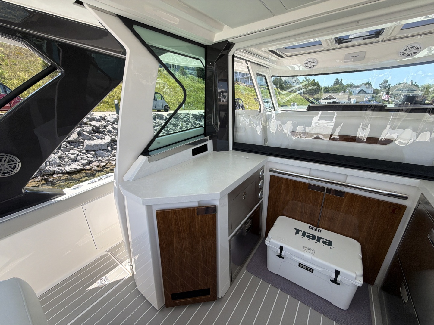 SASSY THREE 48ft Tiara Yachts Yacht For Sale