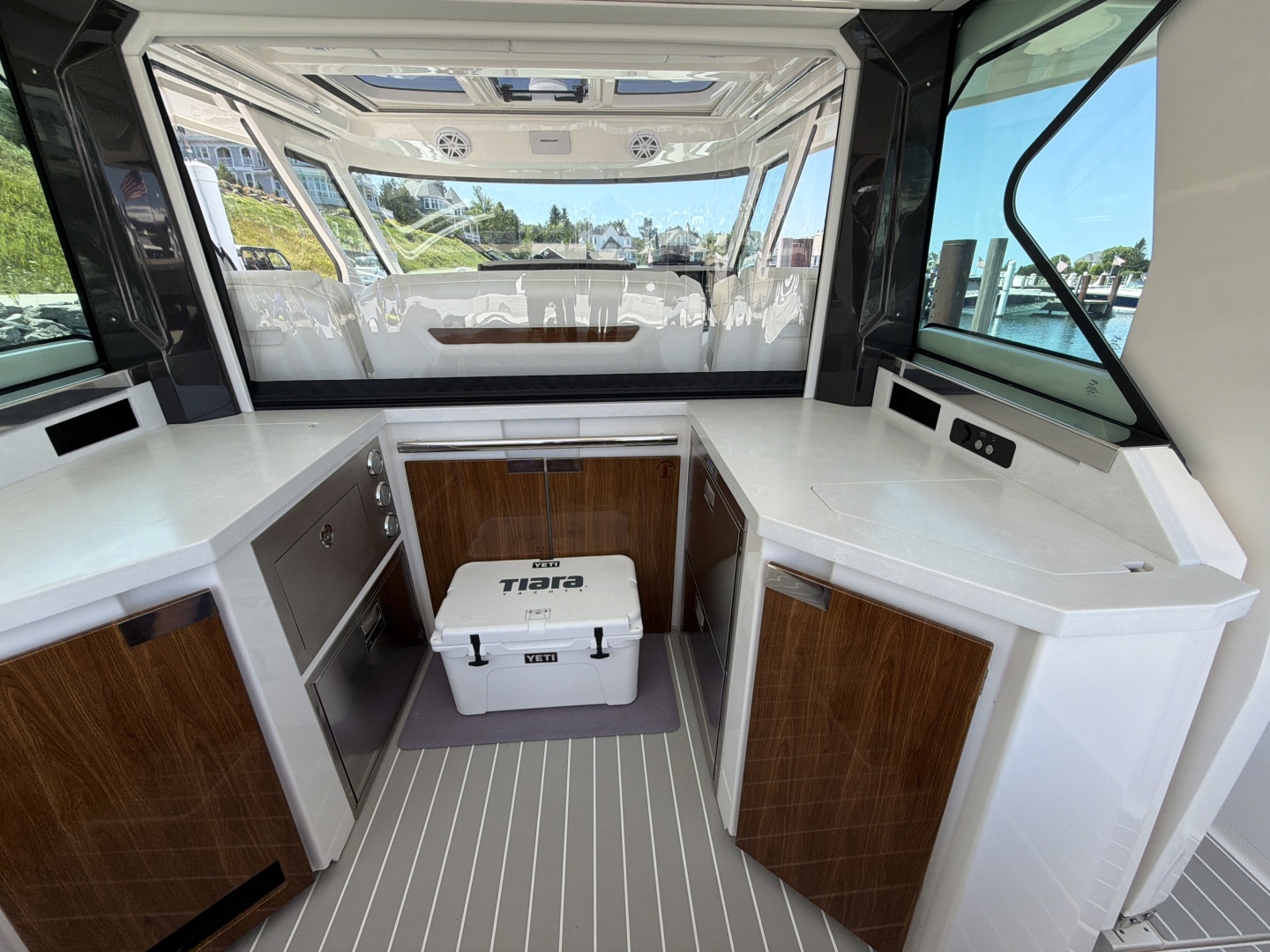 SASSY THREE 48ft Tiara Yachts Yacht For Sale