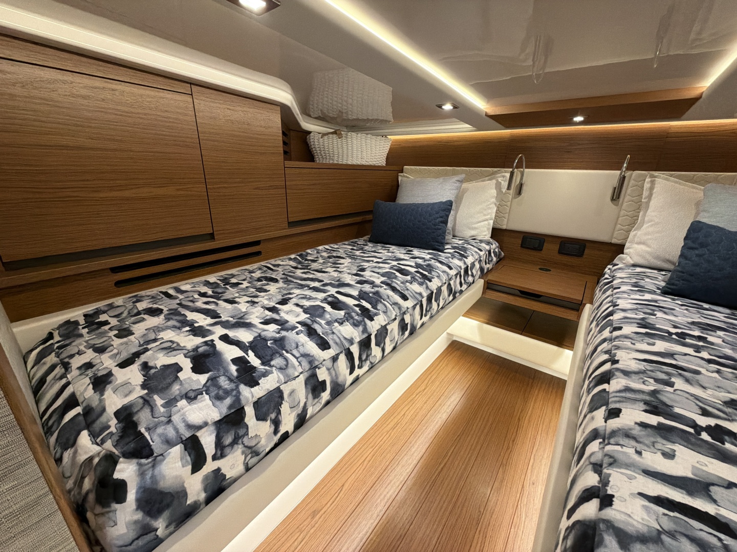 SASSY THREE 48ft Tiara Yachts Yacht For Sale