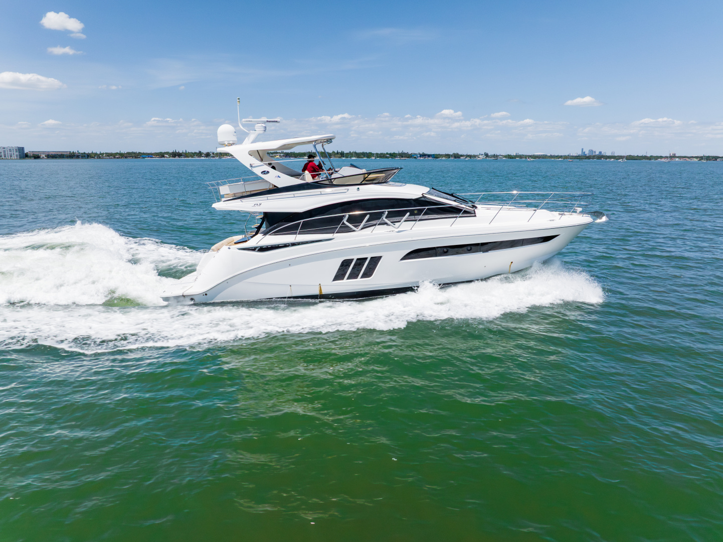 Sea Ray 510 FLY Yacht For Sale
