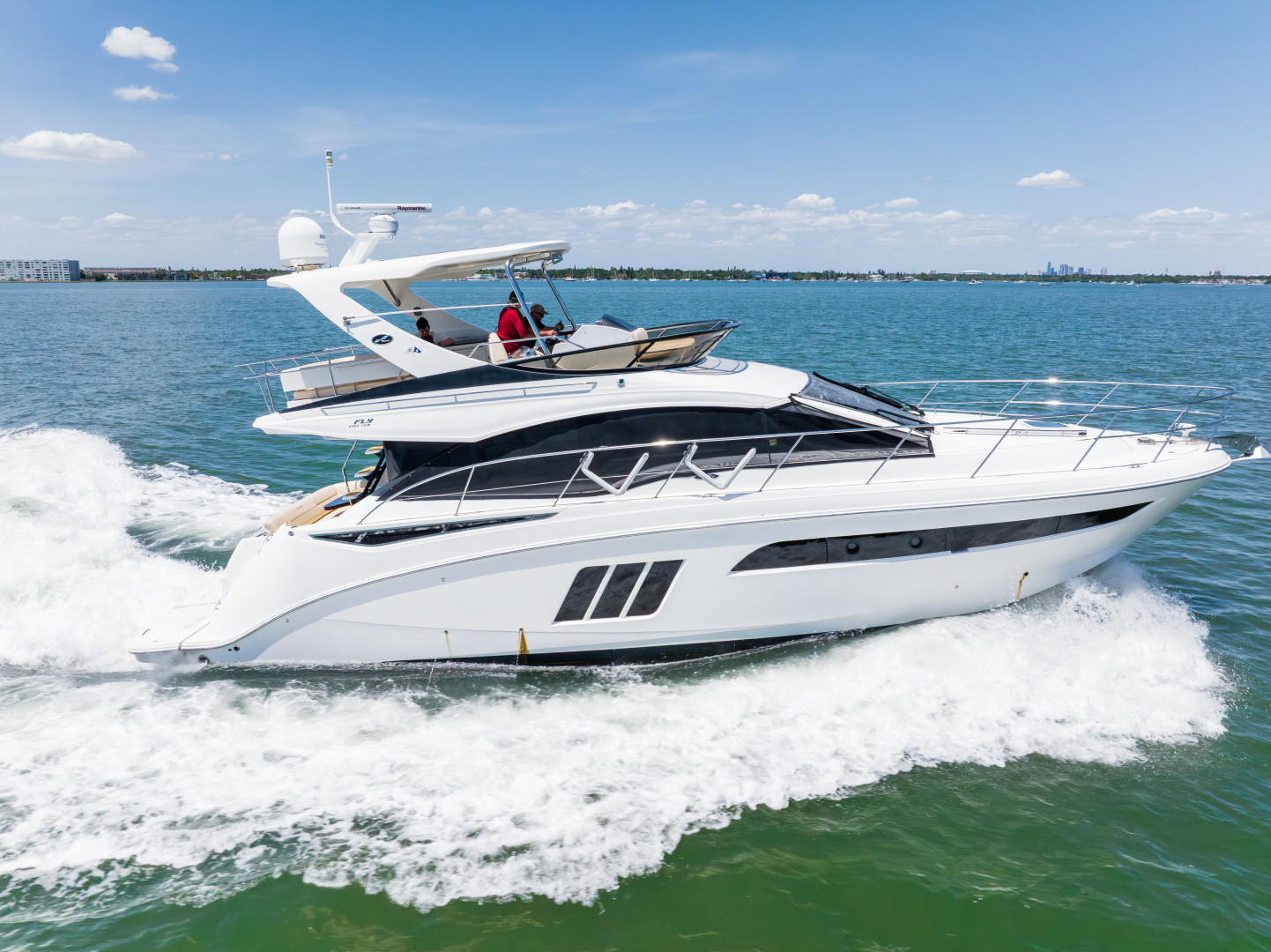 Sea Ray 510 FLY Yacht For Sale