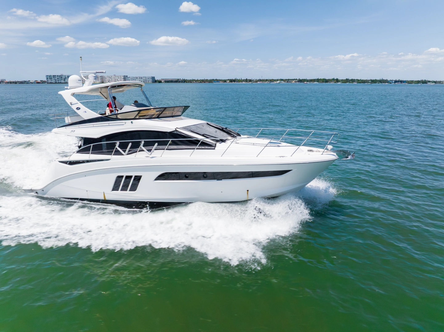 Sea Ray 510 FLY Yacht For Sale