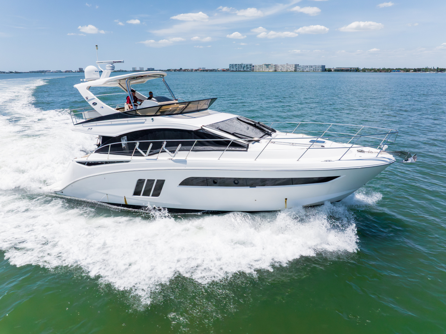 Sea Ray 510 FLY Yacht For Sale